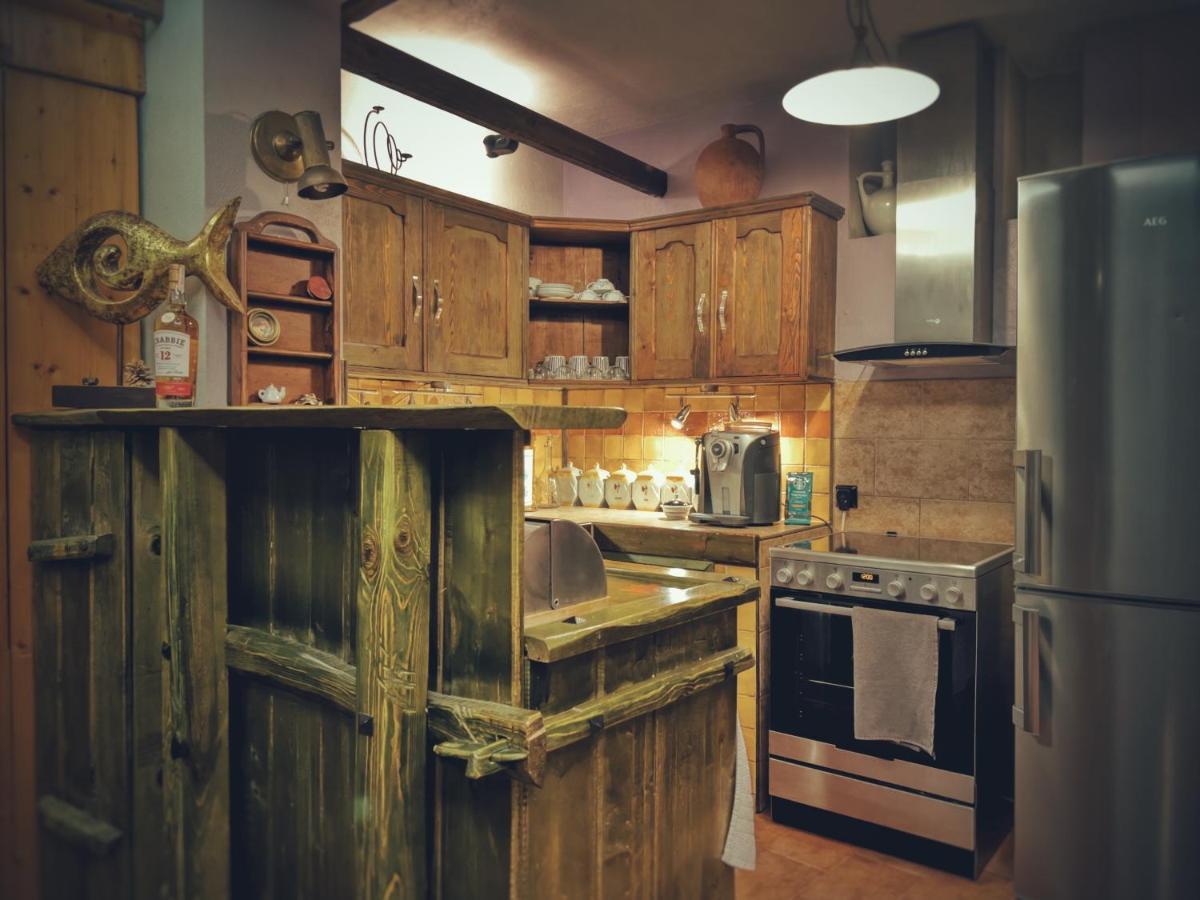 Тhe Bohemian Lodge-Entire House With Sauna Veliko Tarnovo Exterior photo